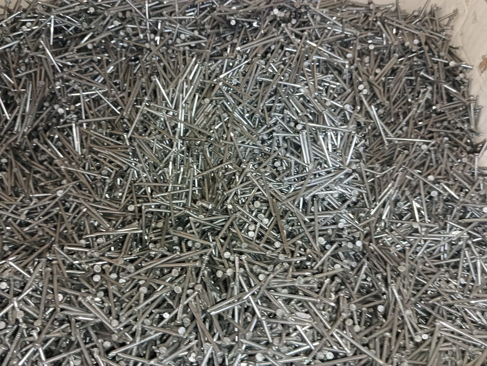 Roofing Nails 4 inch